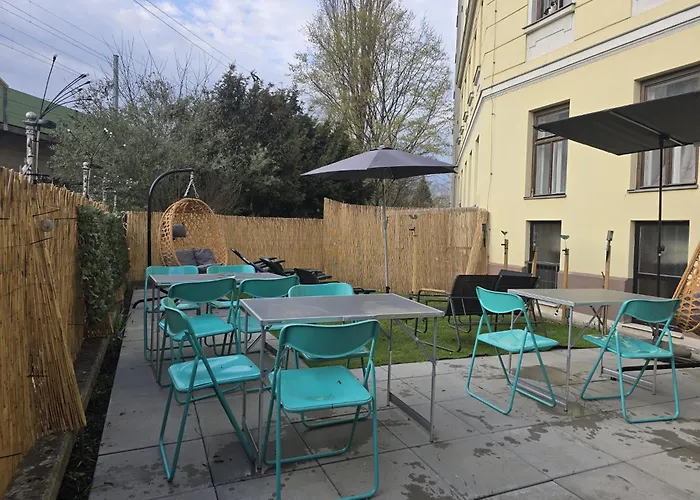 Near Danube & Millenium Tower - Massive Shared 4Br Apt